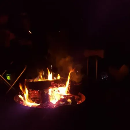 Uebernachten In Unseren Crutpracht Gaestezimmern Mit Grossem Bauernfruehstueck, Ab April 24 Auch In Der Duffel-scheune Διαμέρισμα