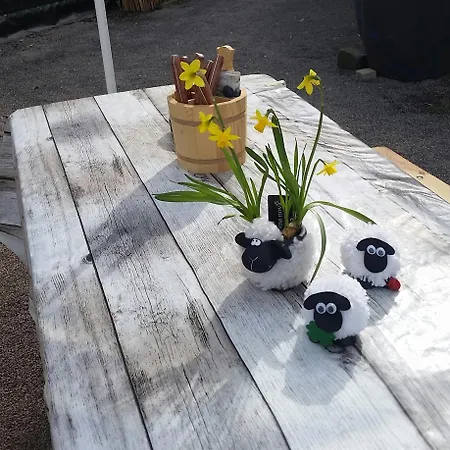 Διαμέρισμα Uebernachten In Unseren Crutpracht Gaestezimmern Mit Grossem Bauernfruehstueck, Ab April 24 Auch In Der Duffel-scheune Kirchhundem