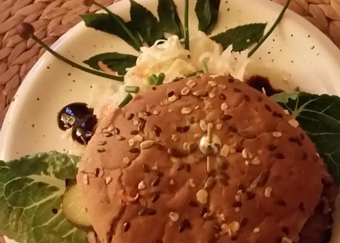 Uebernachten In Unseren Crutpracht Gaestezimmern Mit Grossem Bauernfruehstueck, Ab April 24 Auch In Der Duffel-scheune Apartman *