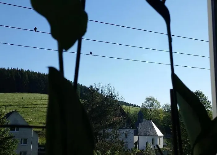 Uebernachten In Unseren Crutpracht Gaestezimmern Mit Grossem Bauernfruehstueck, Ab April 24 Auch In Der Duffel-scheune