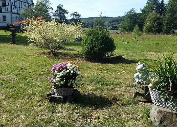 Uebernachten In Unseren Crutpracht Gaestezimmern Mit Grossem Bauernfruehstueck, Ab April 24 Auch In Der Duffel-scheune * Kirchhundem