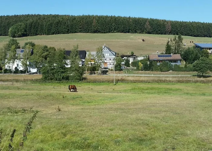 Uebernachten In Unseren Crutpracht Gaestezimmern Mit Grossem Bauernfruehstueck, Ab April 24 Auch In Der Duffel-scheune Apartman Kirchhundem